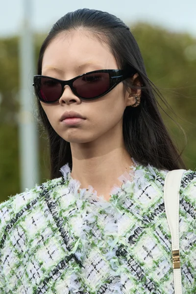 Look 28